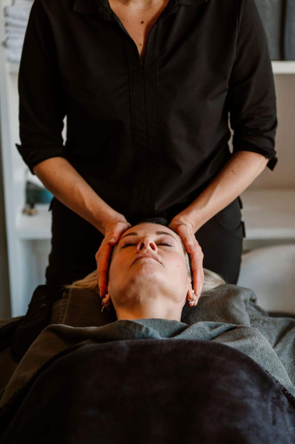 Klassieke gezichtsbehandelingen met Dr. Grandel